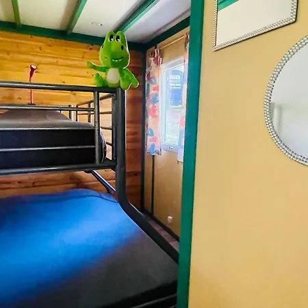 Climatise, Animaux Acceptes - 6 Pers. - Api-1-52-2547 Camping *