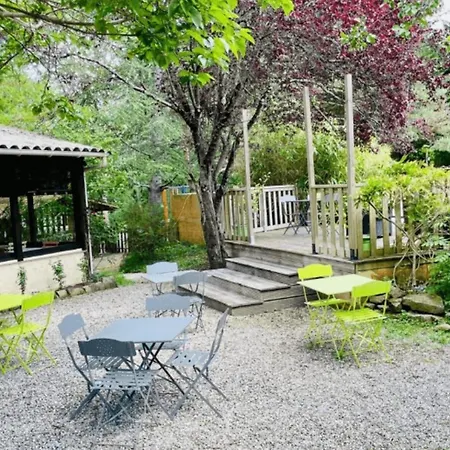Camping Climatise, Animaux Acceptes - 6 Pers. - Api-1-52-2547 *